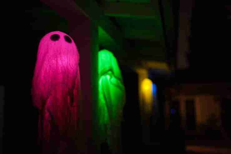glow ghosts