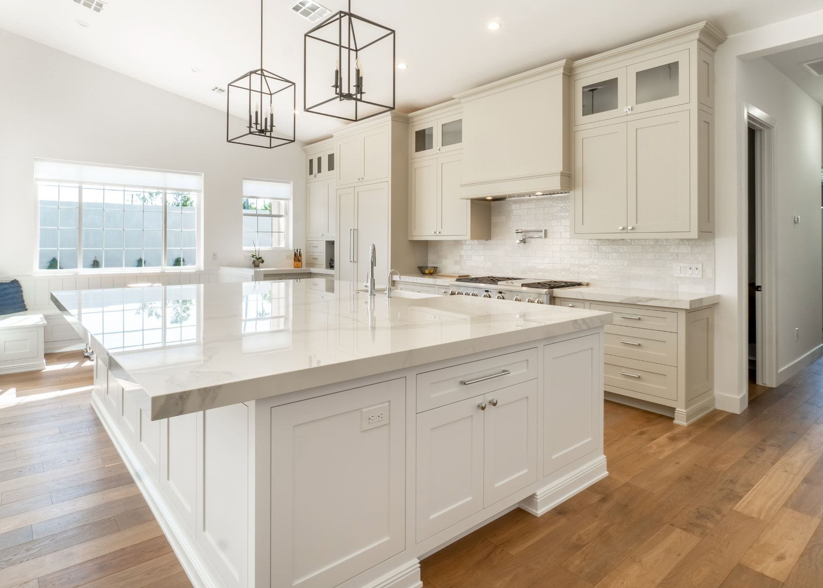 Cabinet Slideshow