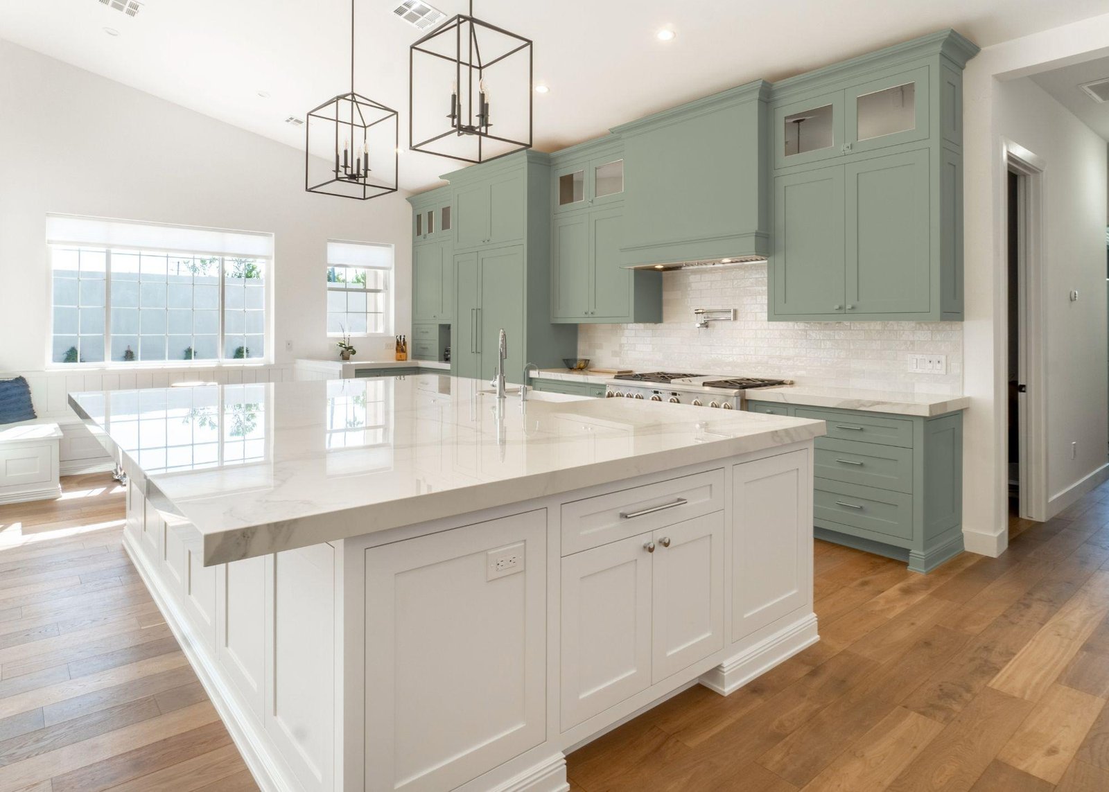 Cabinet Slideshow