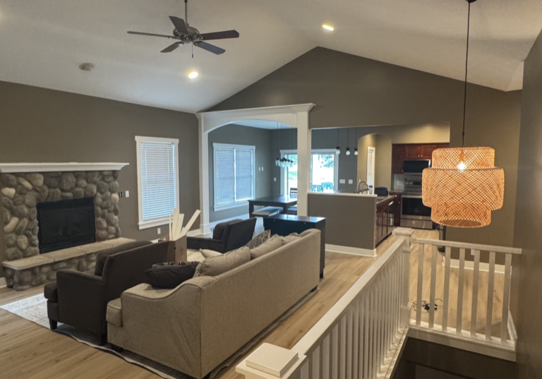 Living room with interior painting completed by the Paint EZ crew.